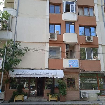 Джессика Апартмент Apartamento Veliko Tŭrnovo Exterior foto